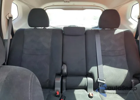 2016 Nissan Rogue S z USA, uszkodzony, nr VIN 5N1AT2MV2GC732101